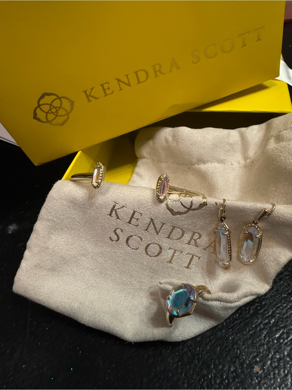 Kendra Scott Iridescent Stone Jewelry Set - Gold